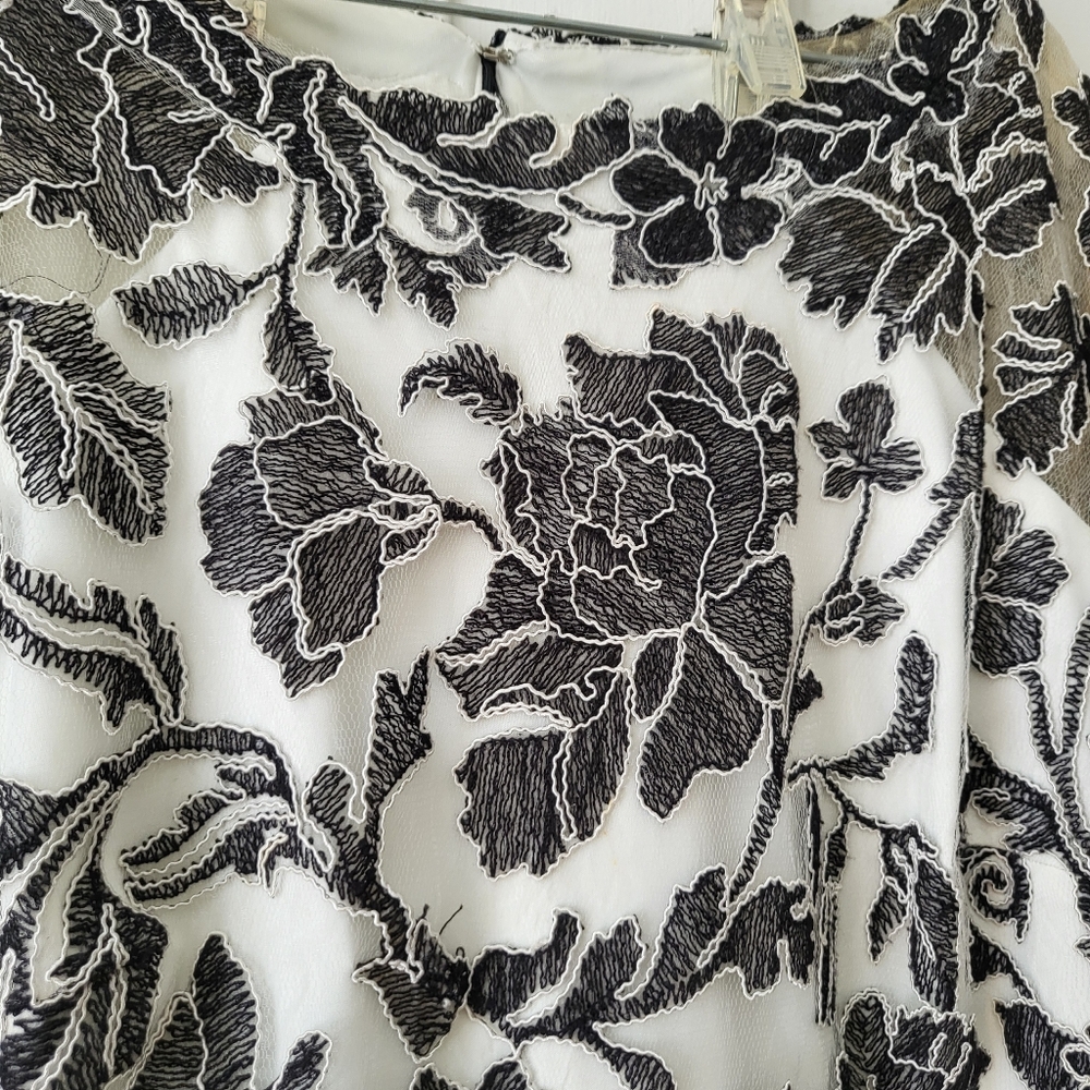 $600 Tadashi Shoji Too Peony Floral Lace Black Stretch Evening Gown Dress Sz 22Q - Picture 3 of 6